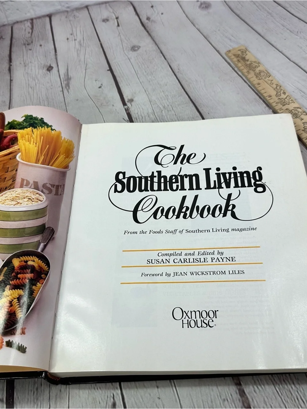 Southern Living good preowned
